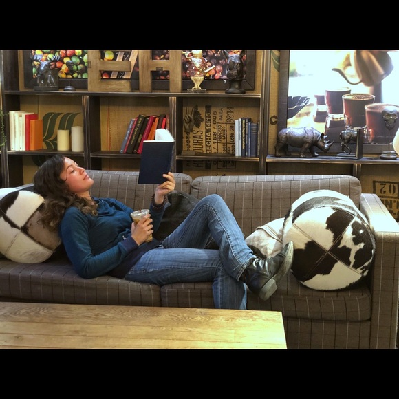 Hello Poshers 💕 - Picture 6 of 8